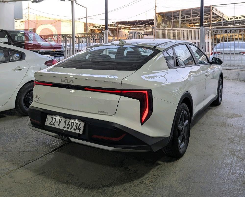 Kia K4